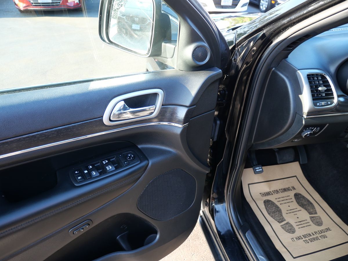 2018 Jeep Grand Cherokee Limited photo 17