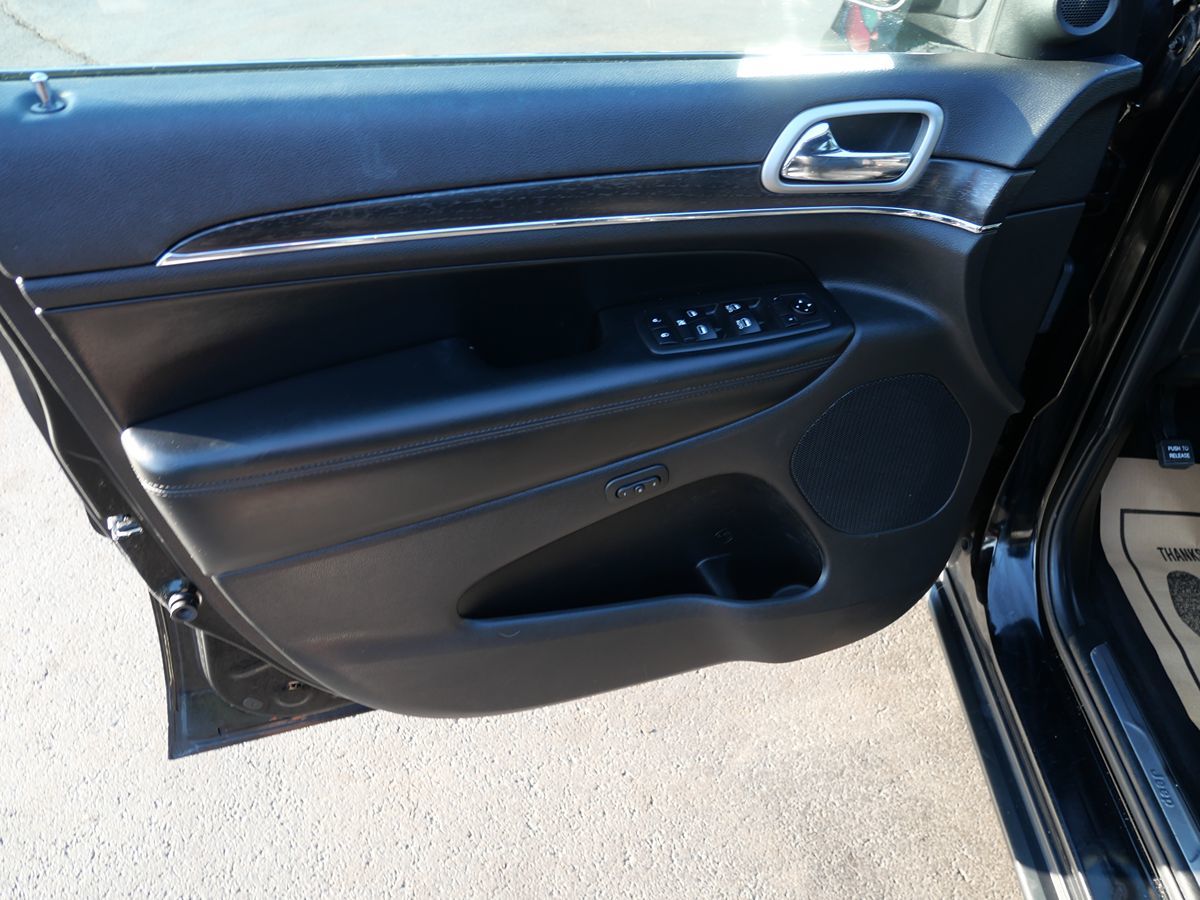 2018 Jeep Grand Cherokee Limited photo 18