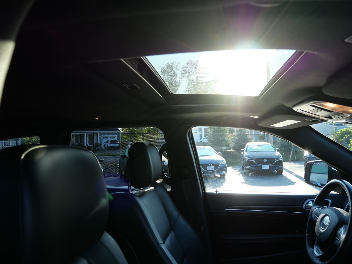 2018 Jeep Grand Cherokee Limited photo 31