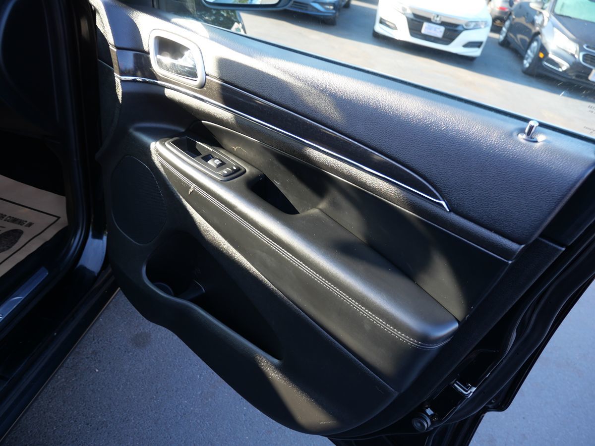 2018 Jeep Grand Cherokee Limited photo 33