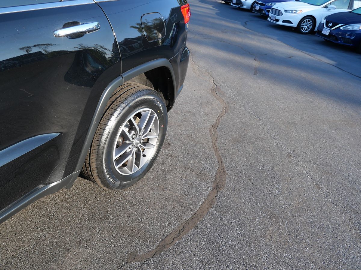 2018 Jeep Grand Cherokee Limited photo 2