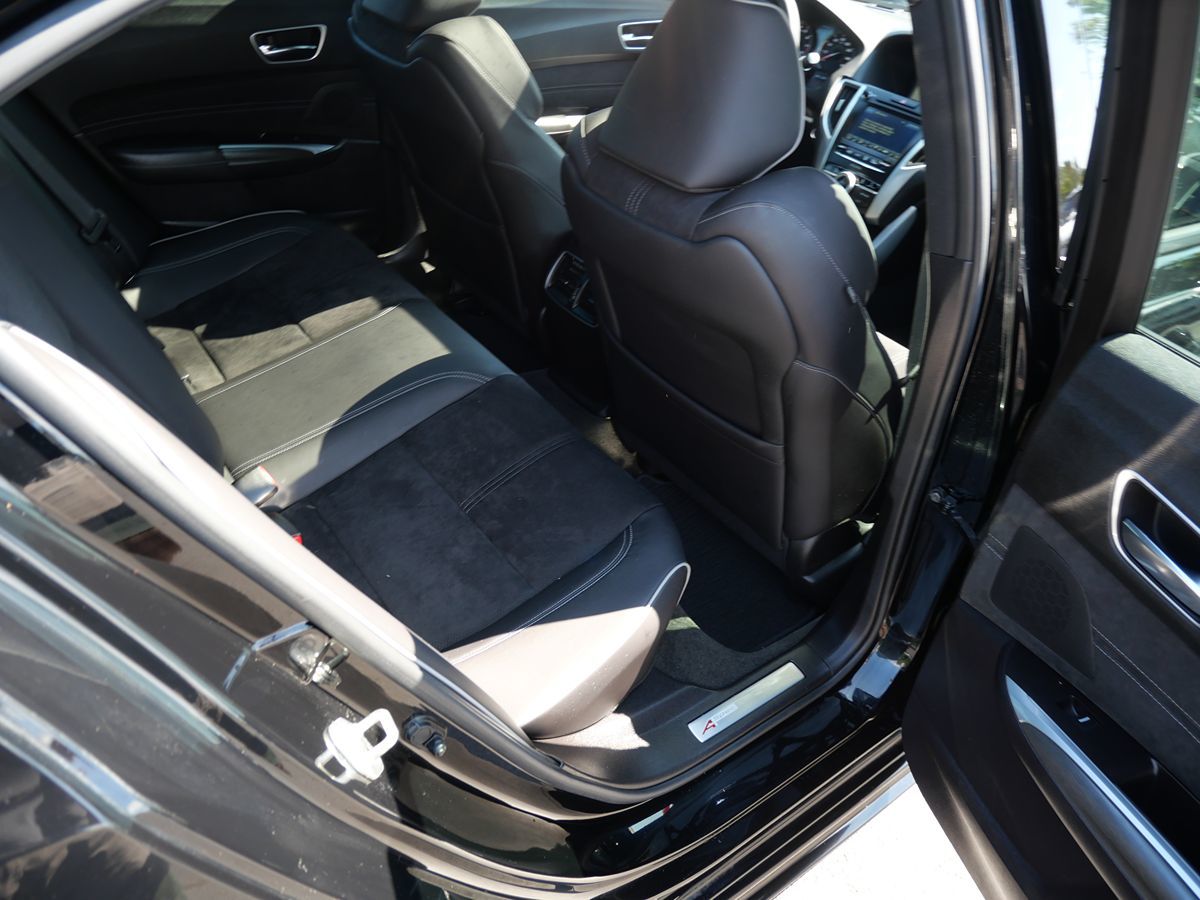 2018 Acura TLX SH-AWD Technology photo 24