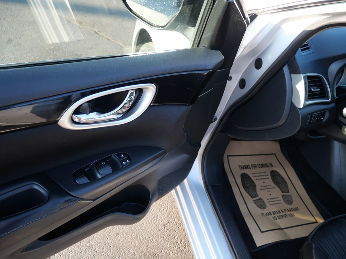 2018 Nissan Sentra SV photo 16