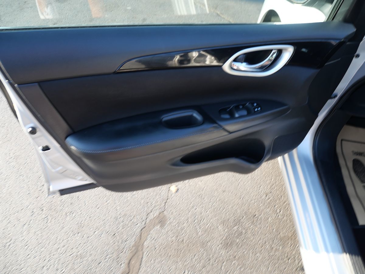 2018 Nissan Sentra SV photo 17