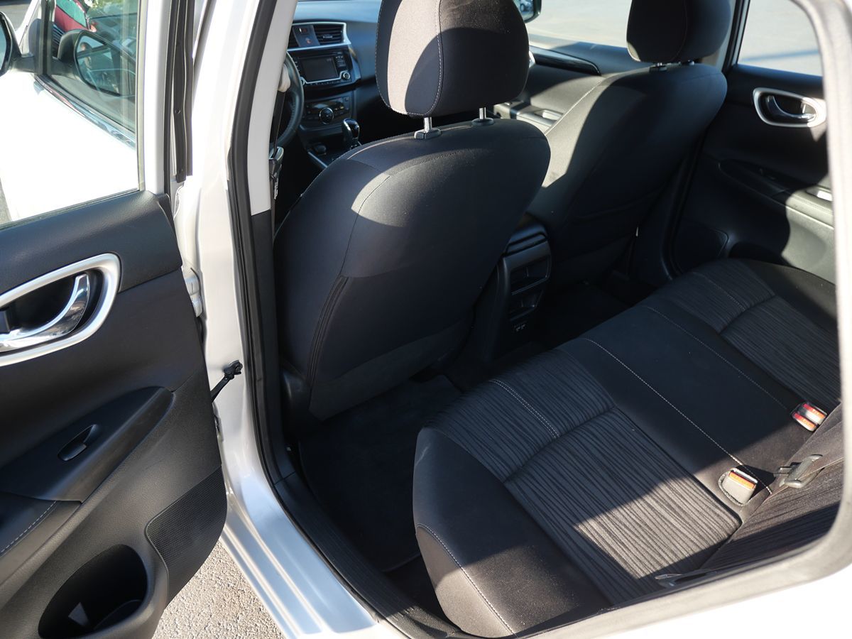 2018 Nissan Sentra SV photo 19