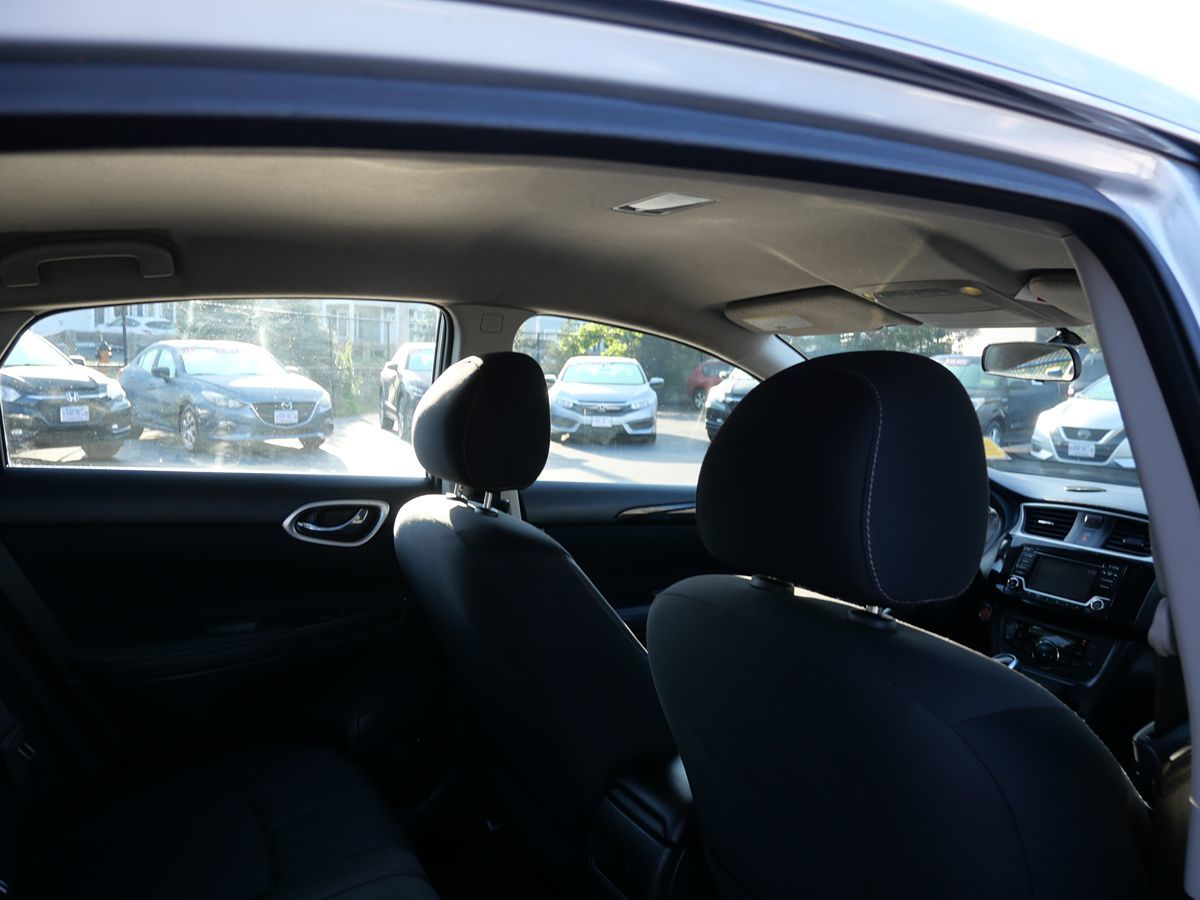 2018 Nissan Sentra SV photo 24