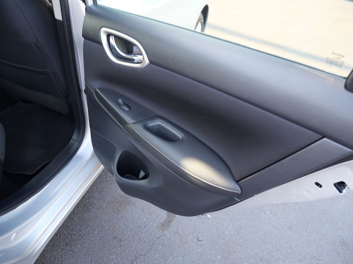2018 Nissan Sentra SV photo 25