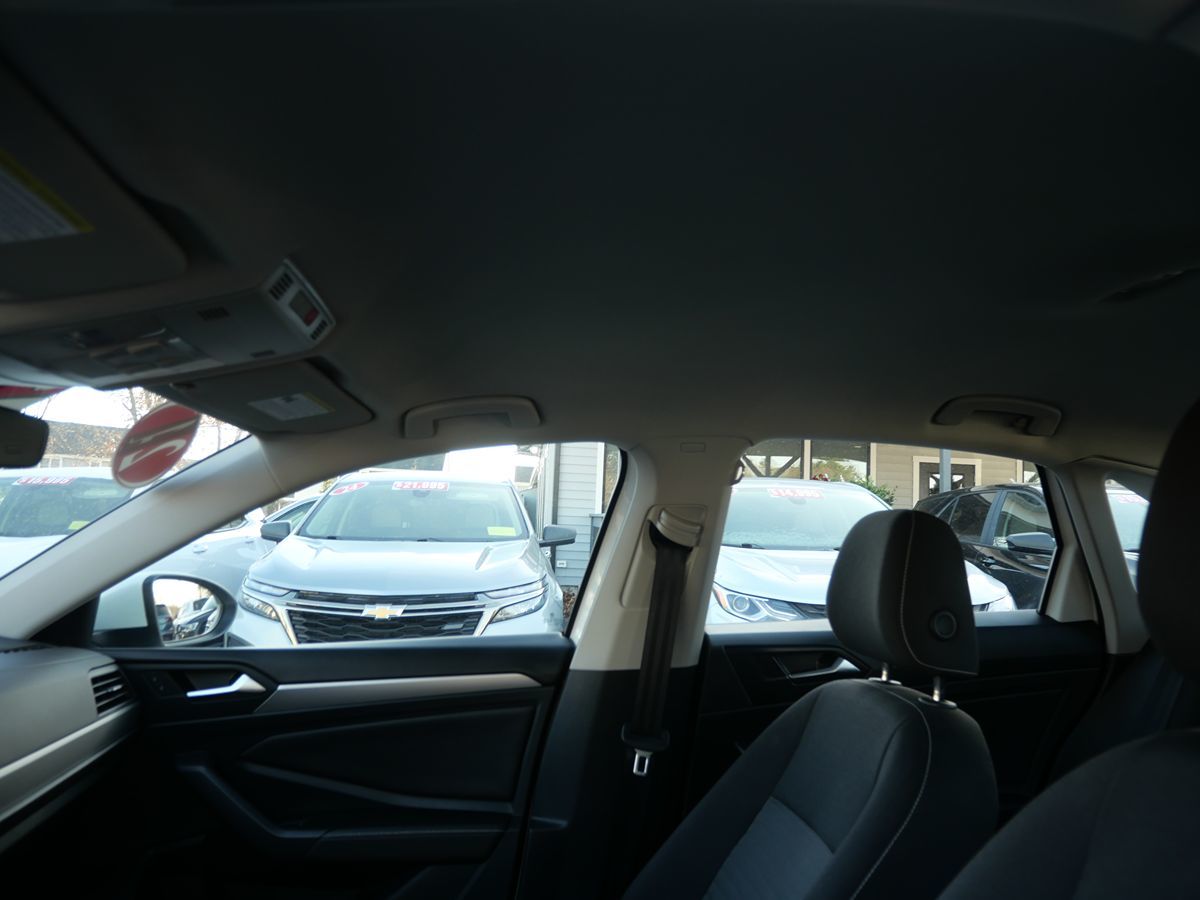 2024 Volkswagen Jetta S - Photo 11