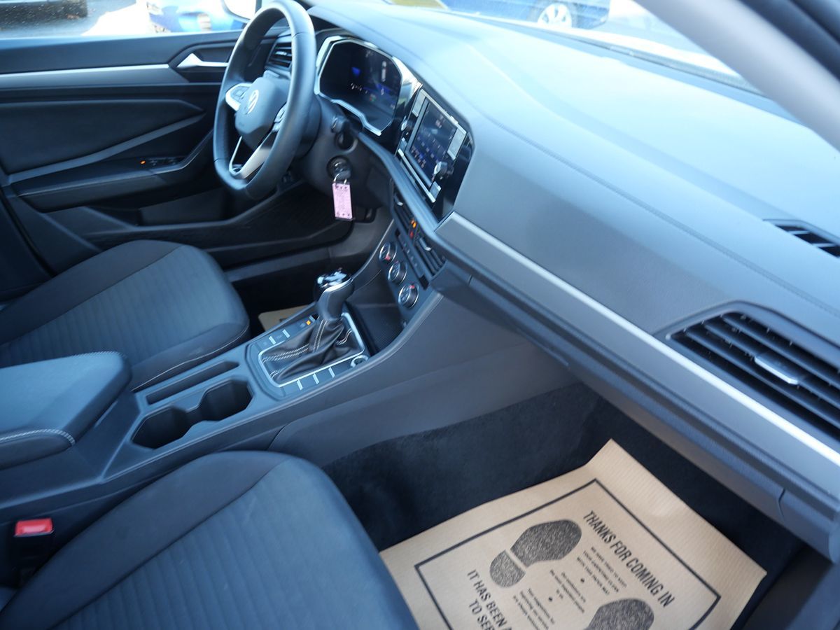 2024 Volkswagen Jetta S - Photo 31