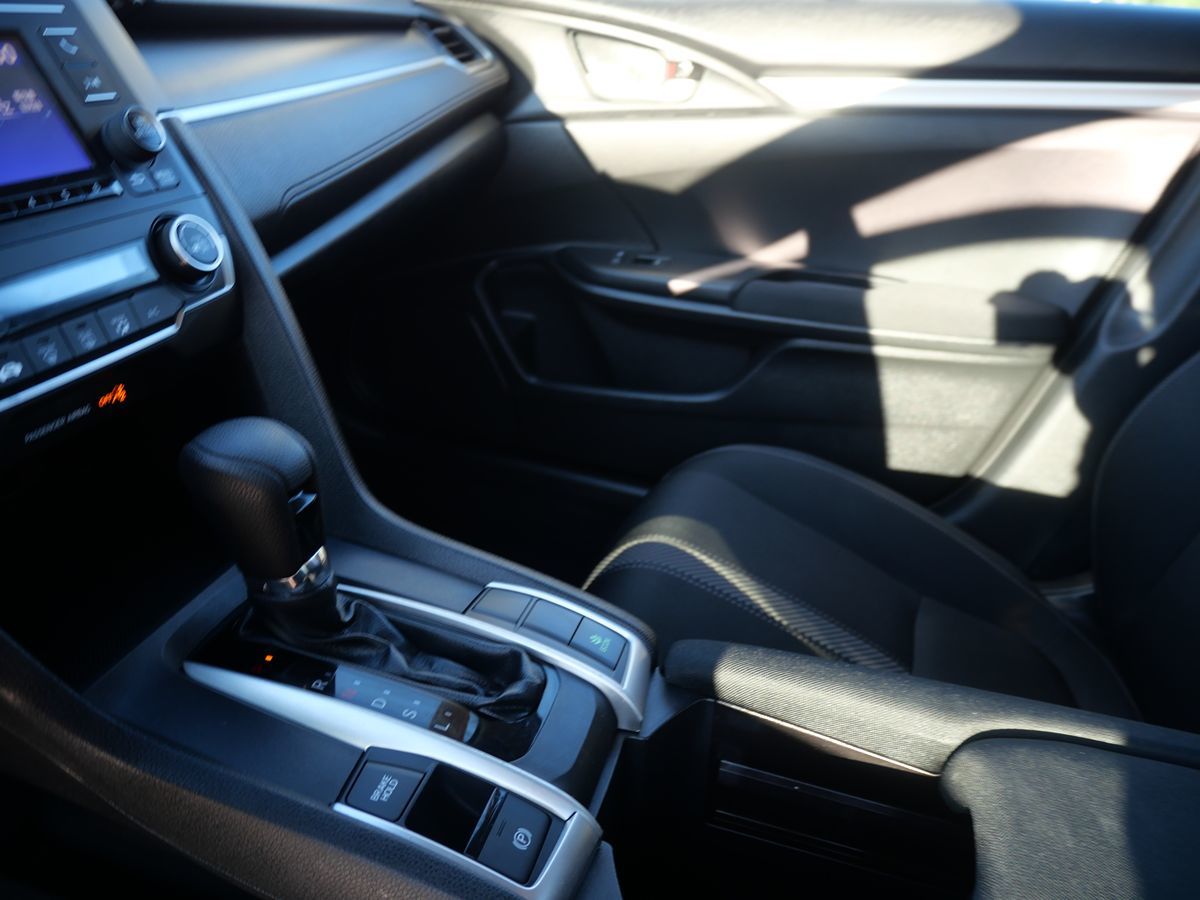 2019 Honda Civic LX photo 15