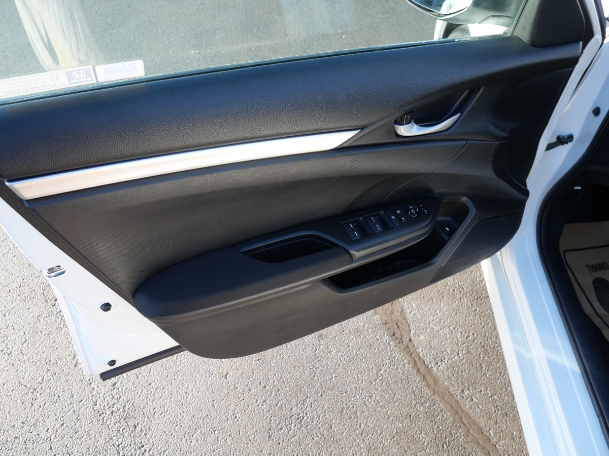 2019 Honda Civic LX photo 17