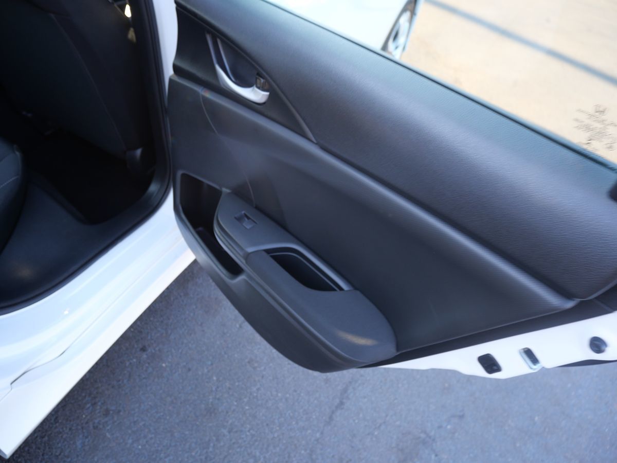 2019 Honda Civic LX photo 24