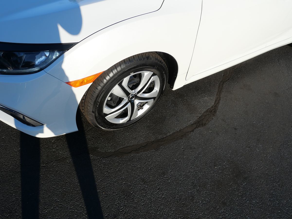 2019 Honda Civic LX photo 32