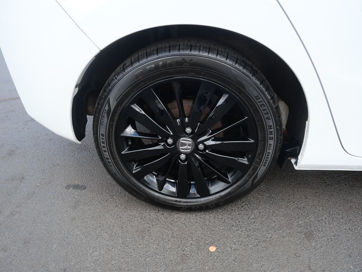 2015 Honda Fit EX-L Navi photo 31