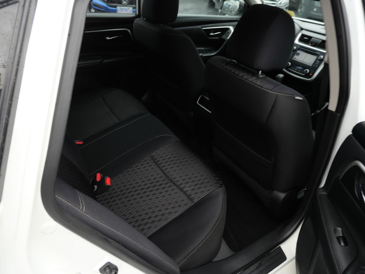 2017 Nissan Altima 2.5 SV photo 20