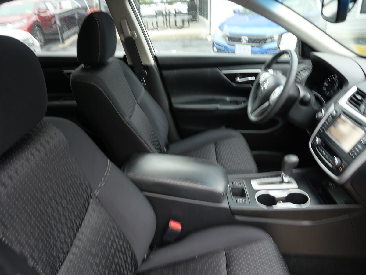 2017 Nissan Altima 2.5 SV photo 26