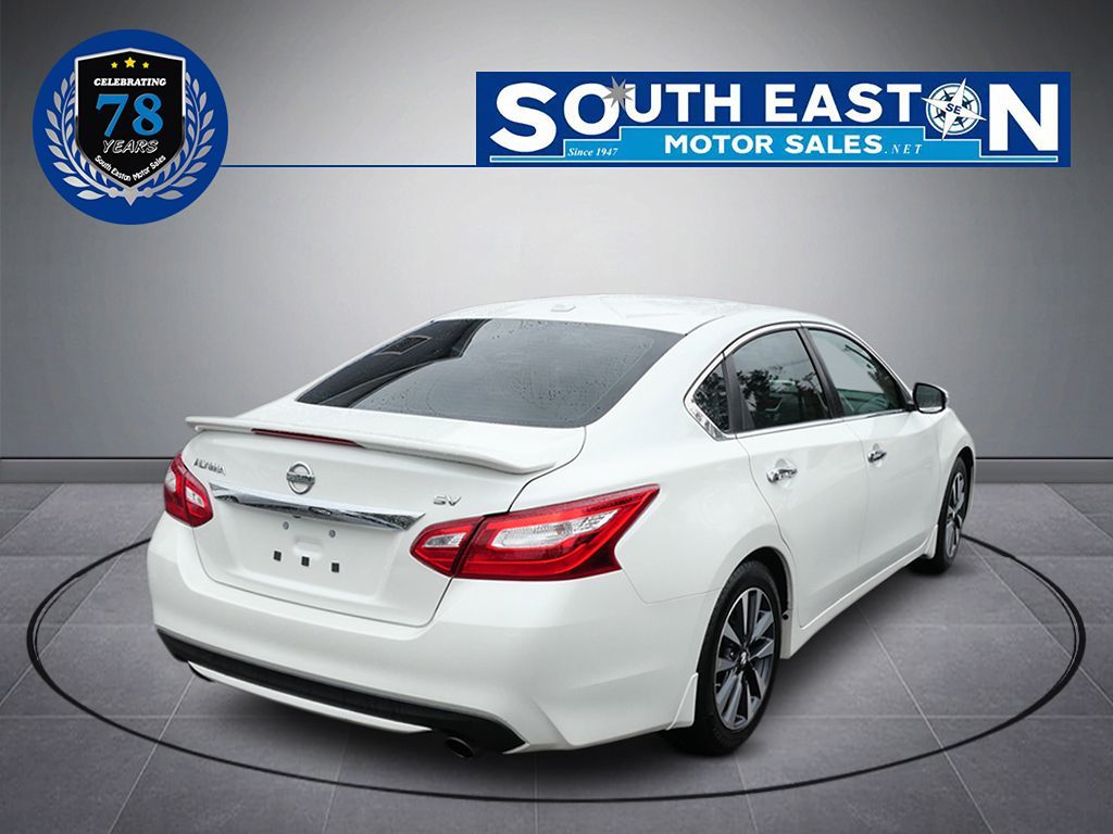 2017 Nissan Altima 2.5 SV photo 7