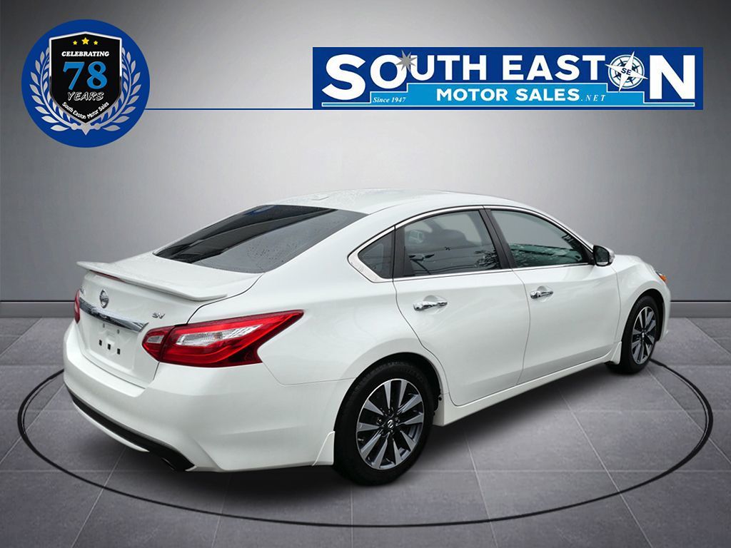 2017 Nissan Altima 2.5 SV photo 8