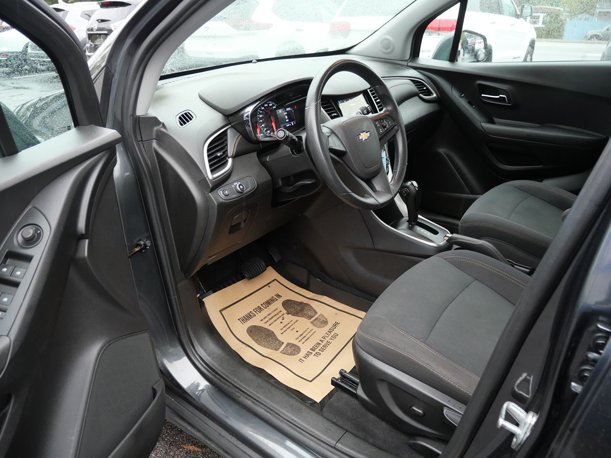 2019 Chevrolet Trax LS photo 10