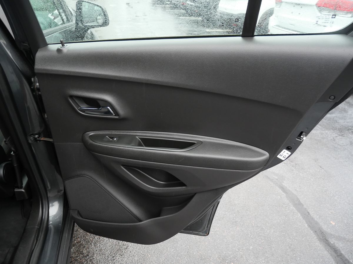 2019 Chevrolet Trax LS photo 27