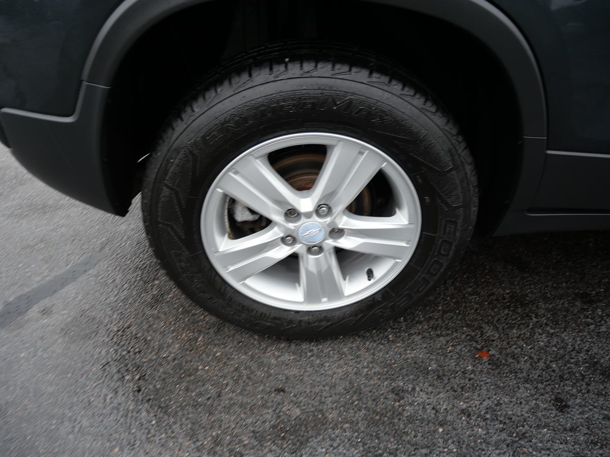 2019 Chevrolet Trax LS photo 30