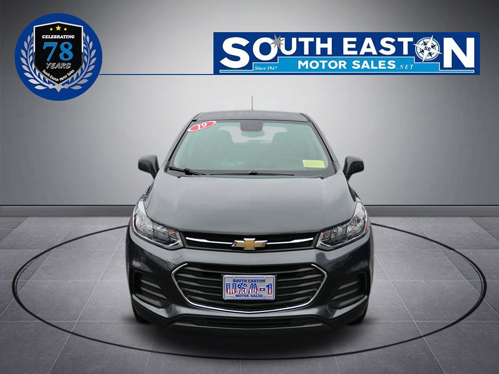 2019 Chevrolet Trax LS photo 4