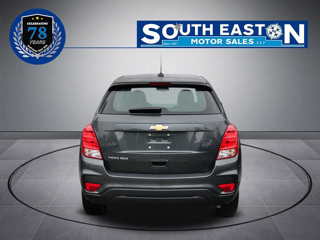 2019 Chevrolet Trax LS photo 5