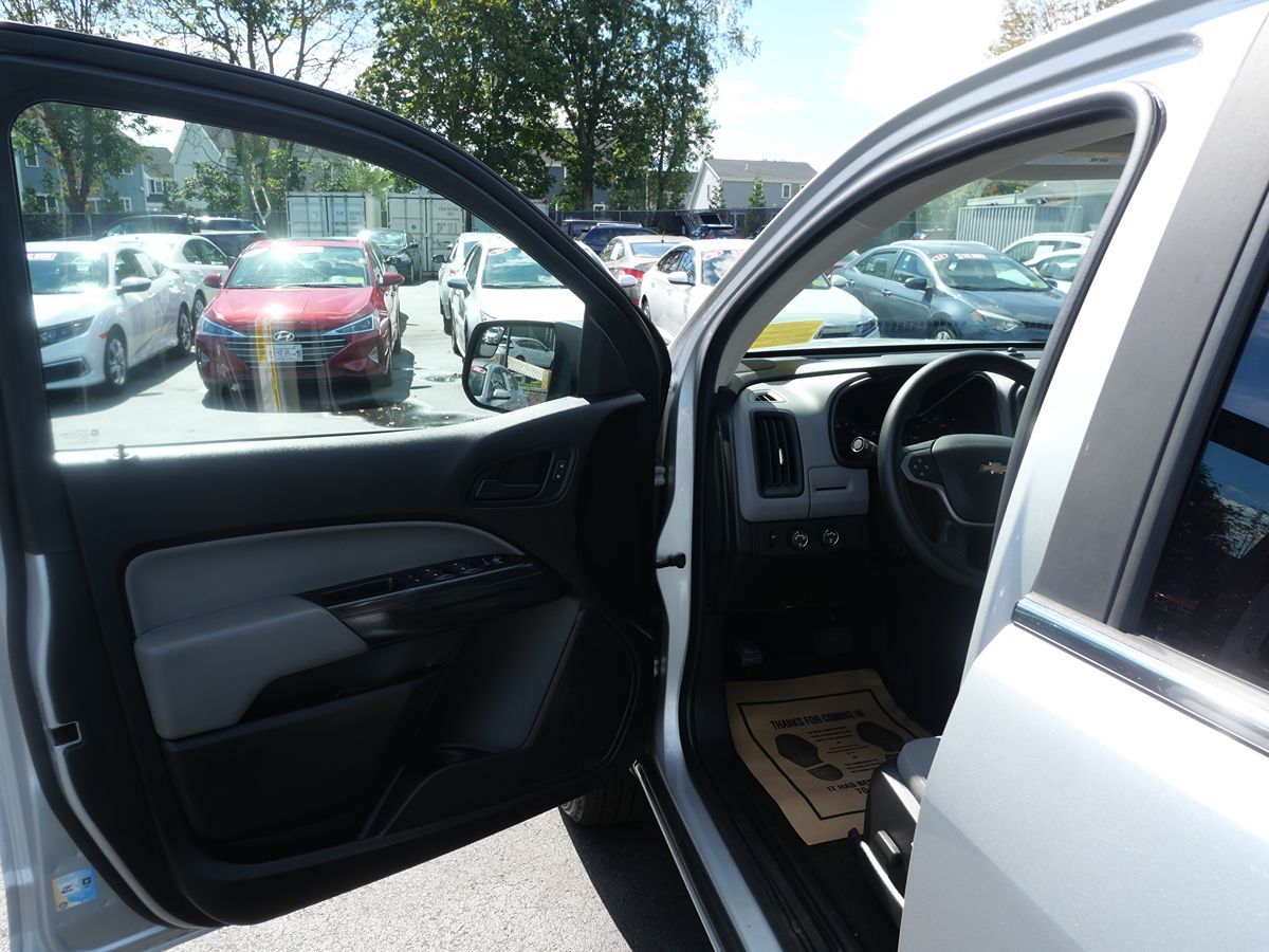 2018 Chevrolet Colorado Work Truck photo 16
