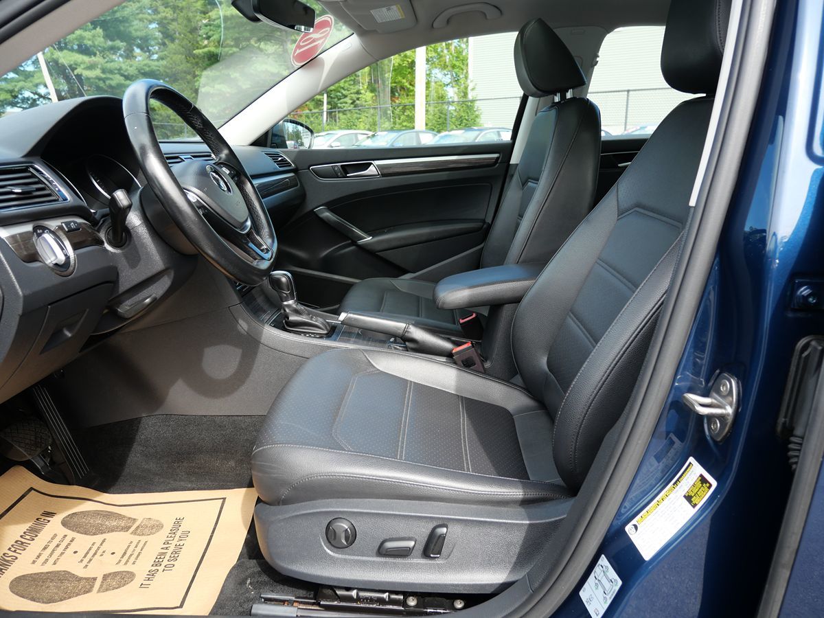 2018 Volkswagen Passat 2.0T SE photo 10