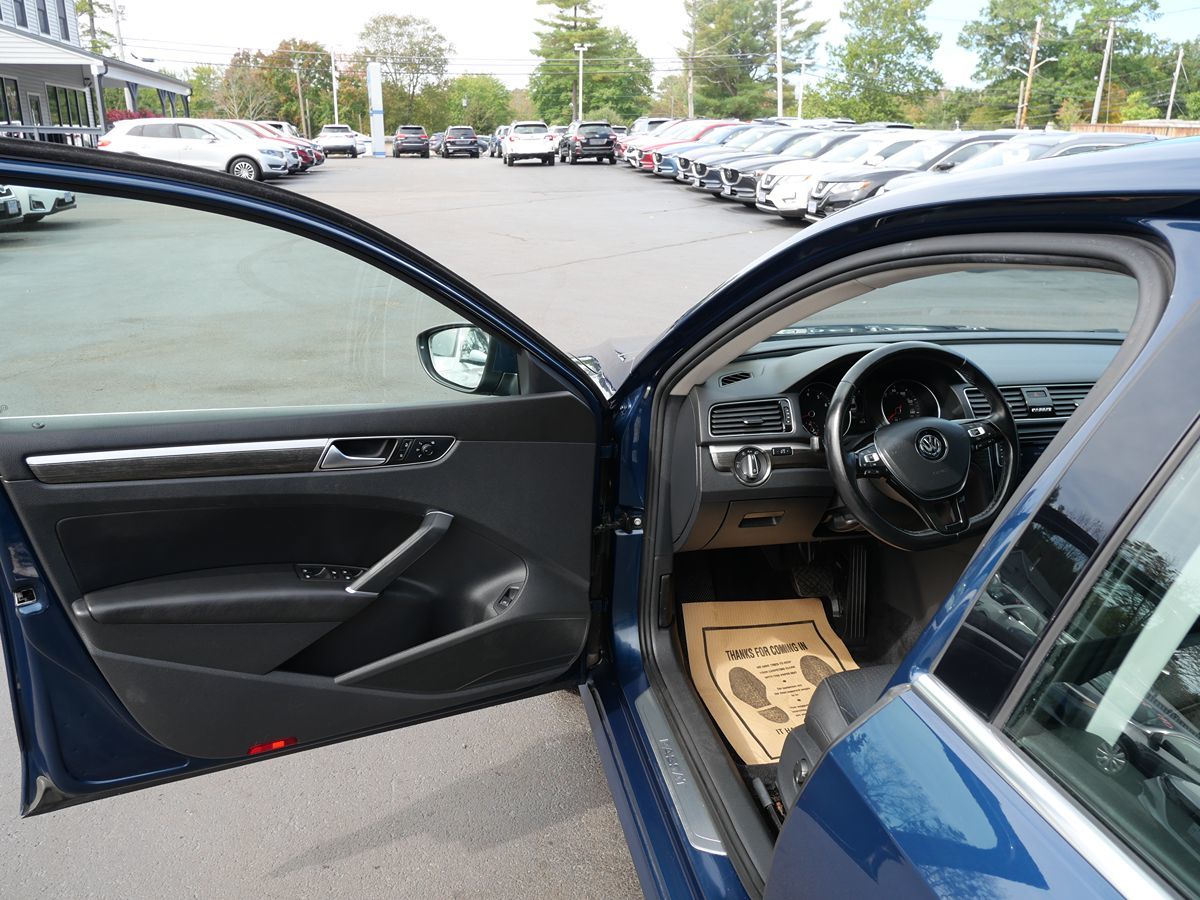 2018 Volkswagen Passat 2.0T SE photo 15