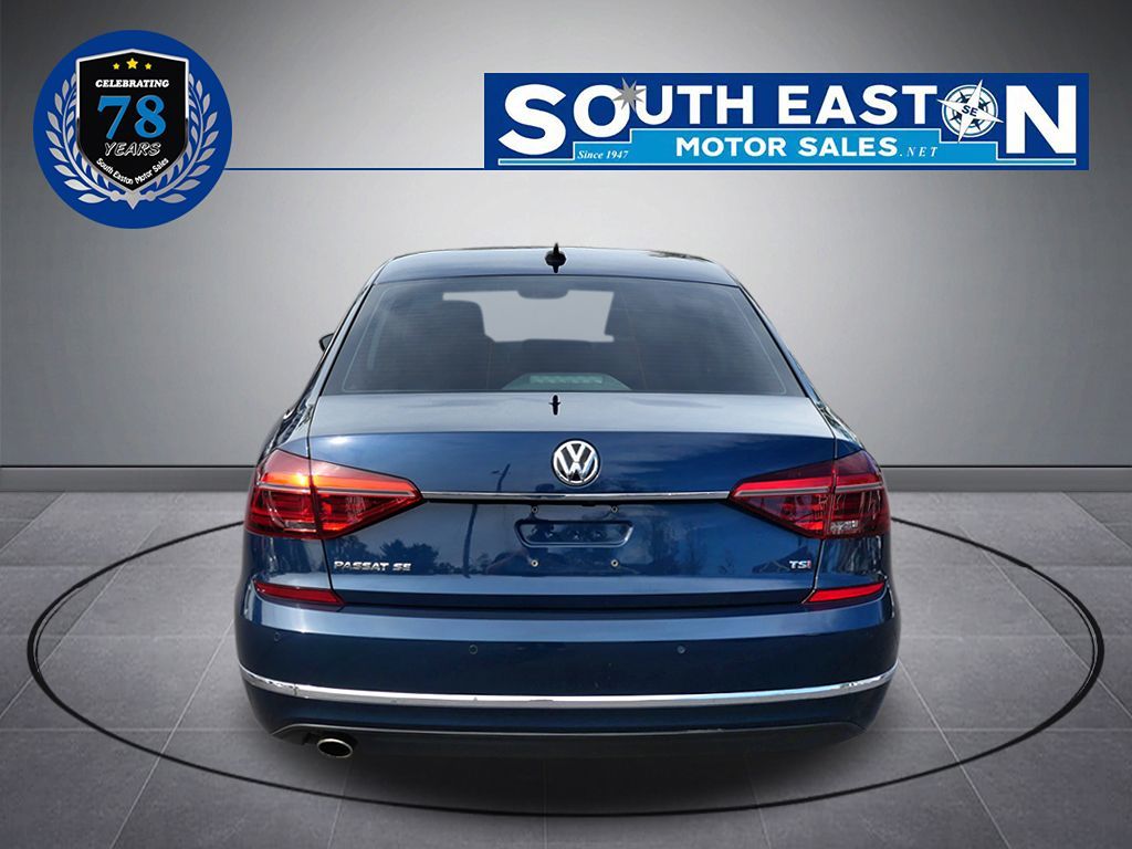 2018 Volkswagen Passat 2.0T SE photo 4