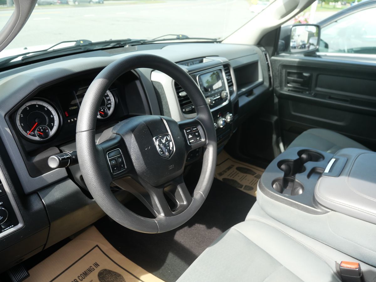 2018 Ram 1500 Express photo 12