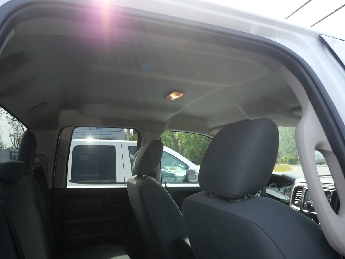 2018 Ram 1500 Express photo 20
