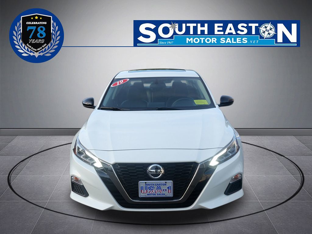 2019 Nissan Altima 2.5 SR photo 4