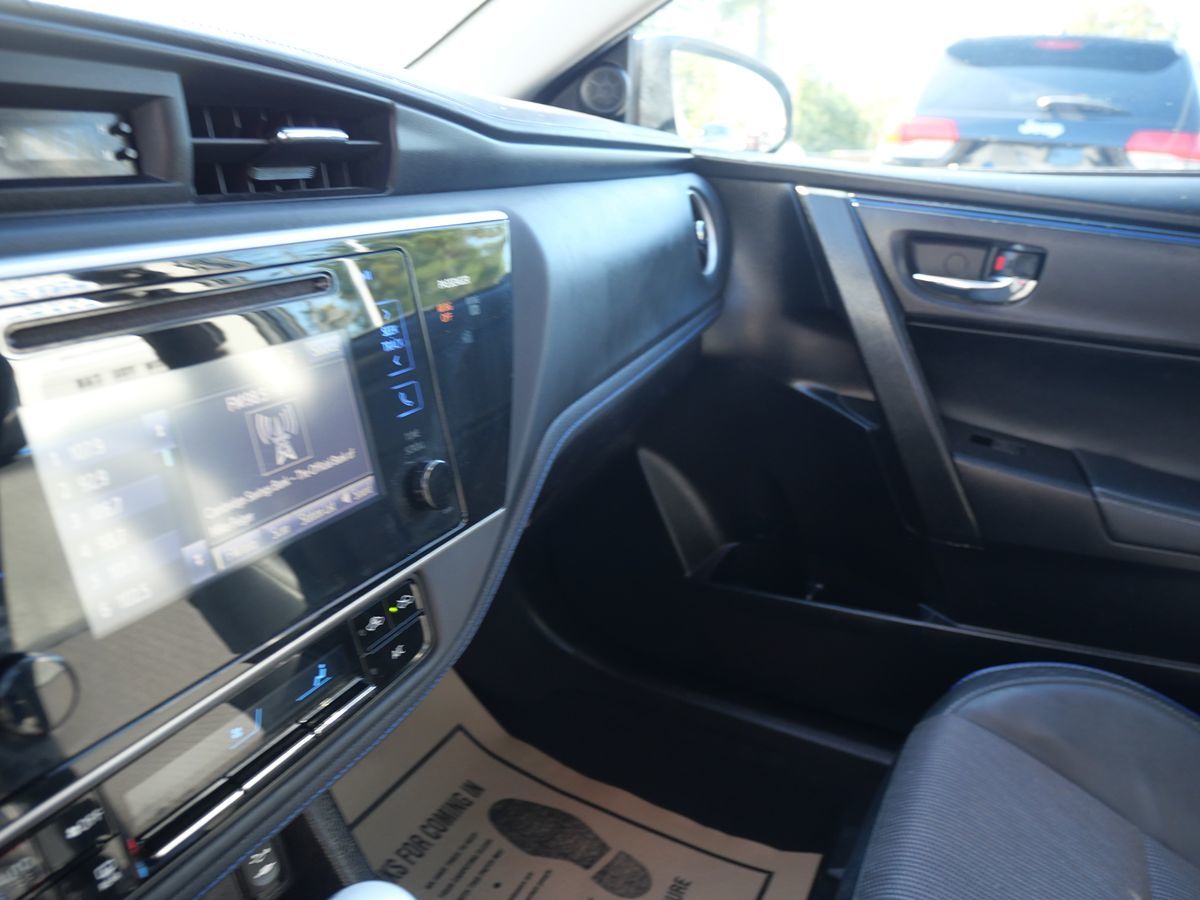 2017 Toyota Corolla XLE XSE Special Edition photo 14