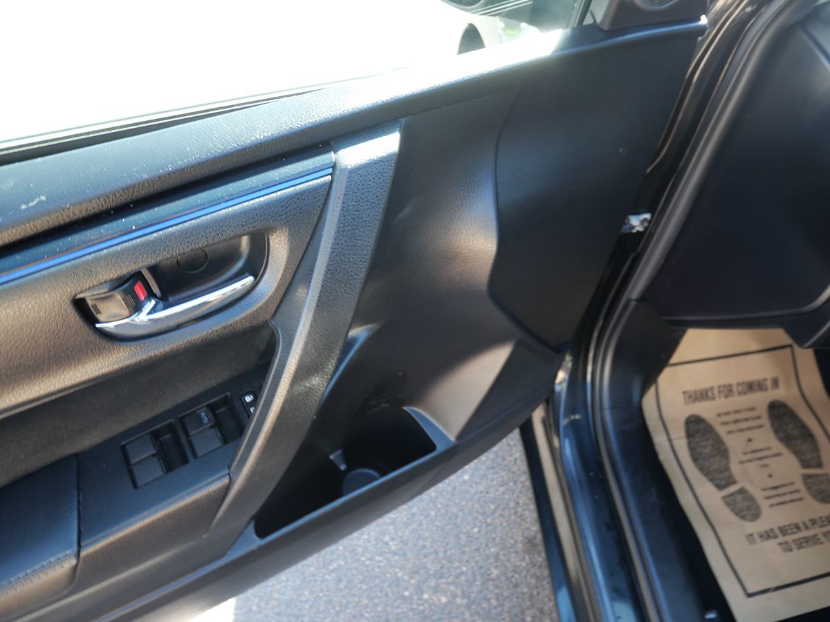 2017 Toyota Corolla XLE XSE Special Edition photo 16