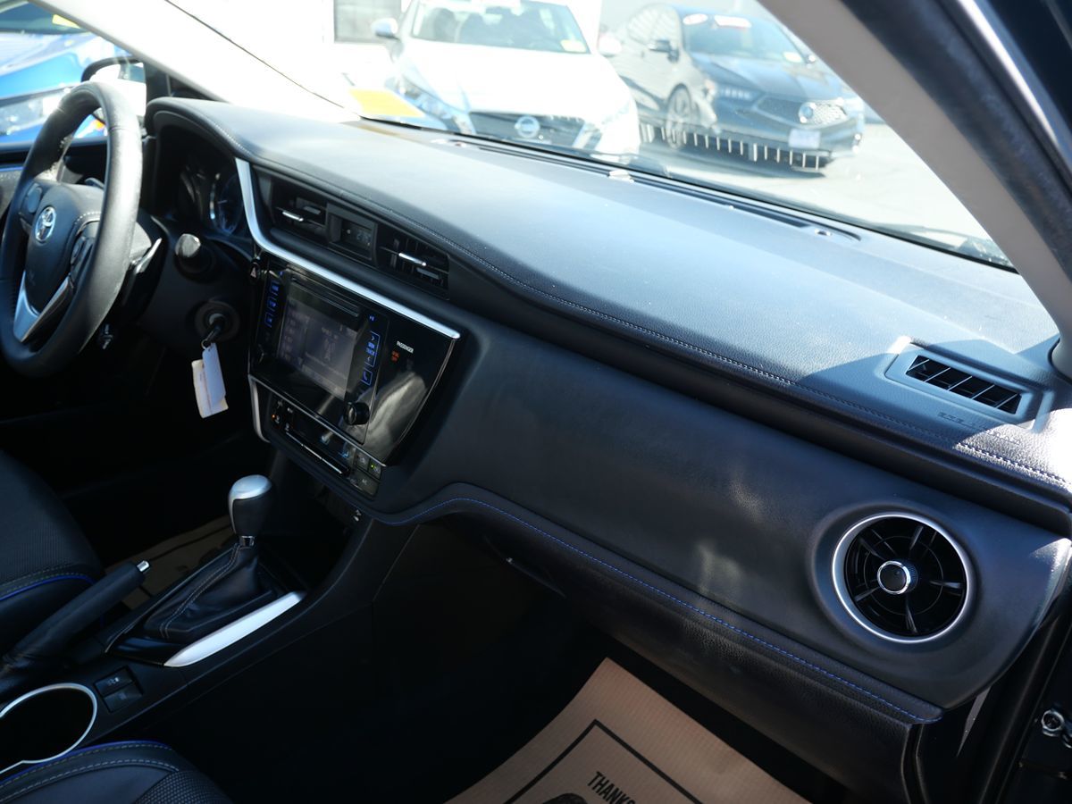 2017 Toyota Corolla XLE XSE Special Edition photo 29