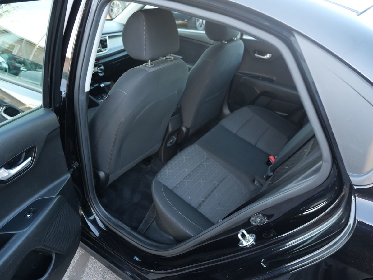 2018 Kia Rio S photo 19