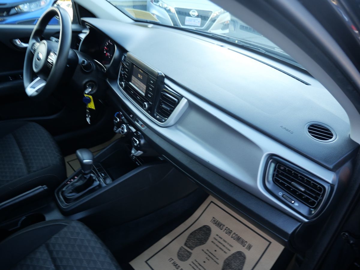 2018 Kia Rio S photo 30