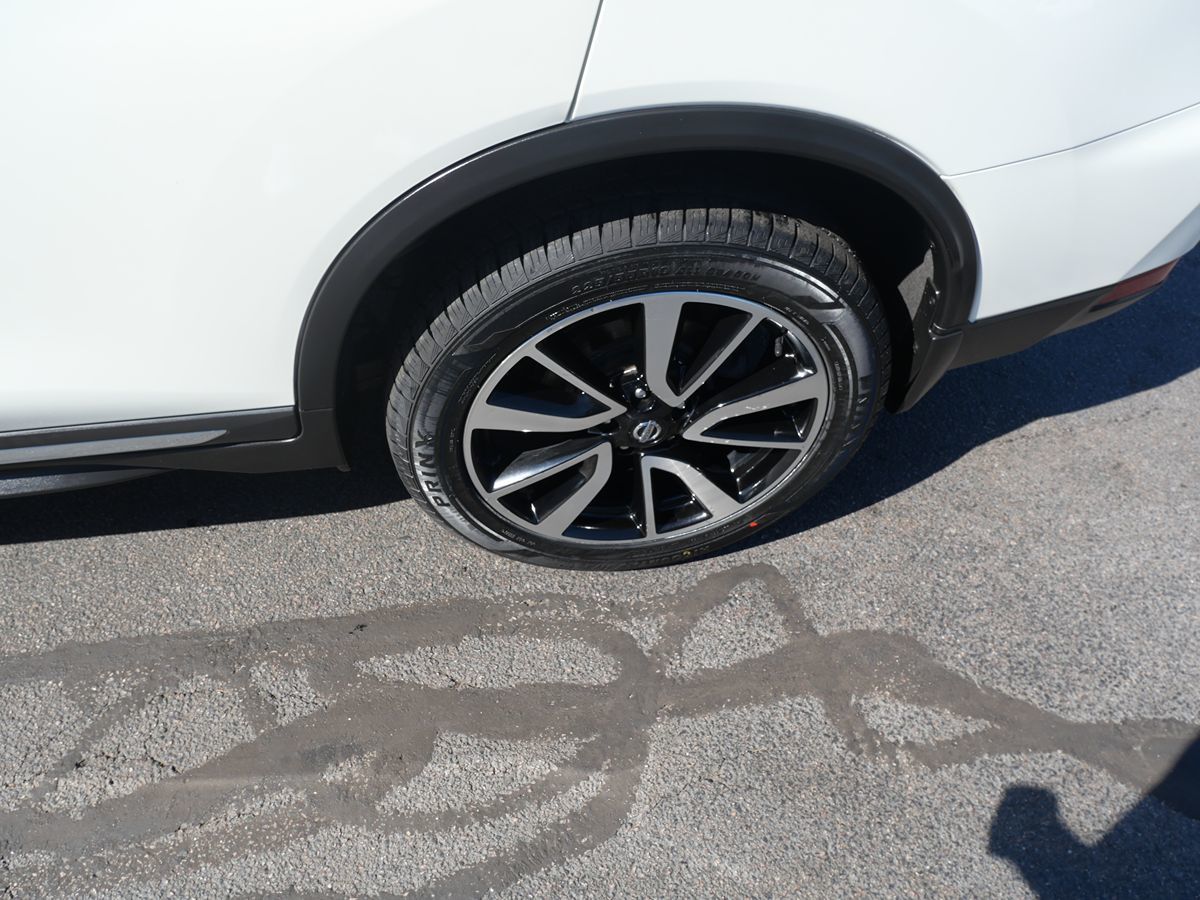 2019 Nissan Rogue SL photo 2