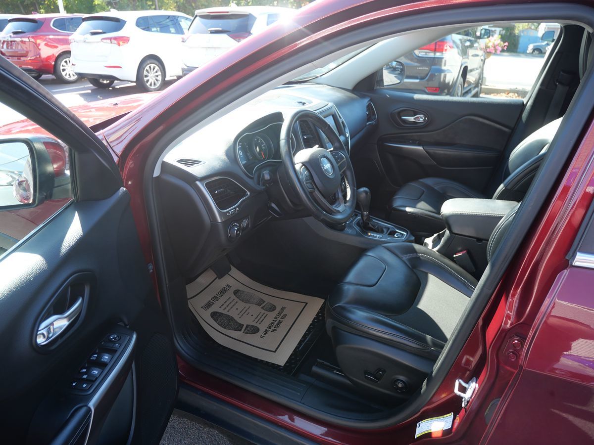 2019 Jeep Cherokee Latitude photo 10
