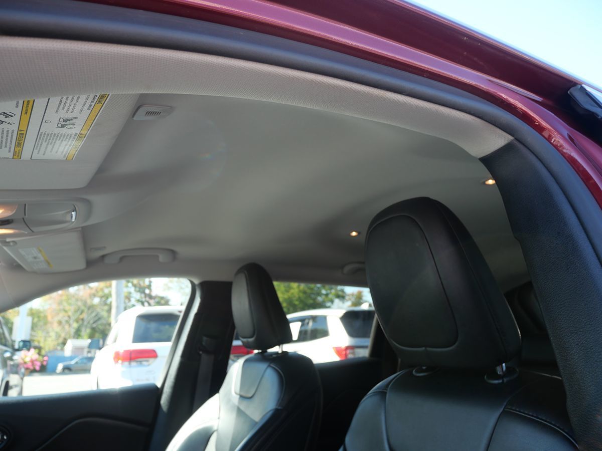 2019 Jeep Cherokee Latitude photo 15