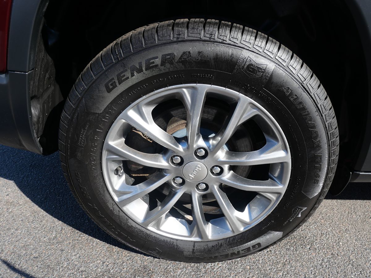 2019 Jeep Cherokee Latitude photo 34