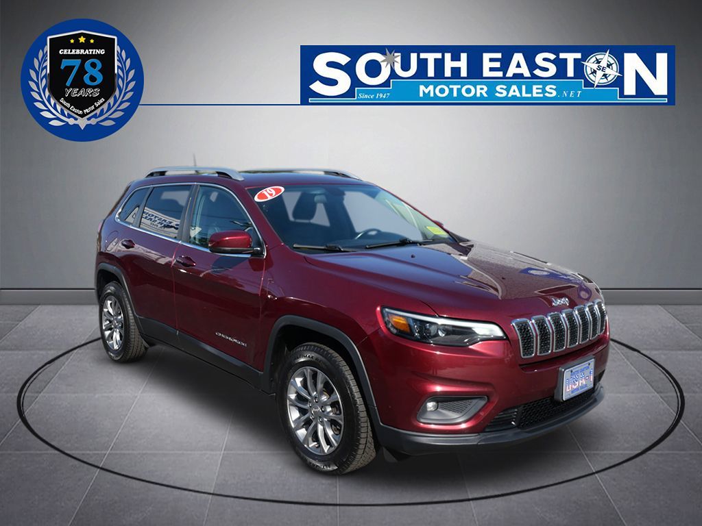 2019 Jeep Cherokee Latitude photo 3