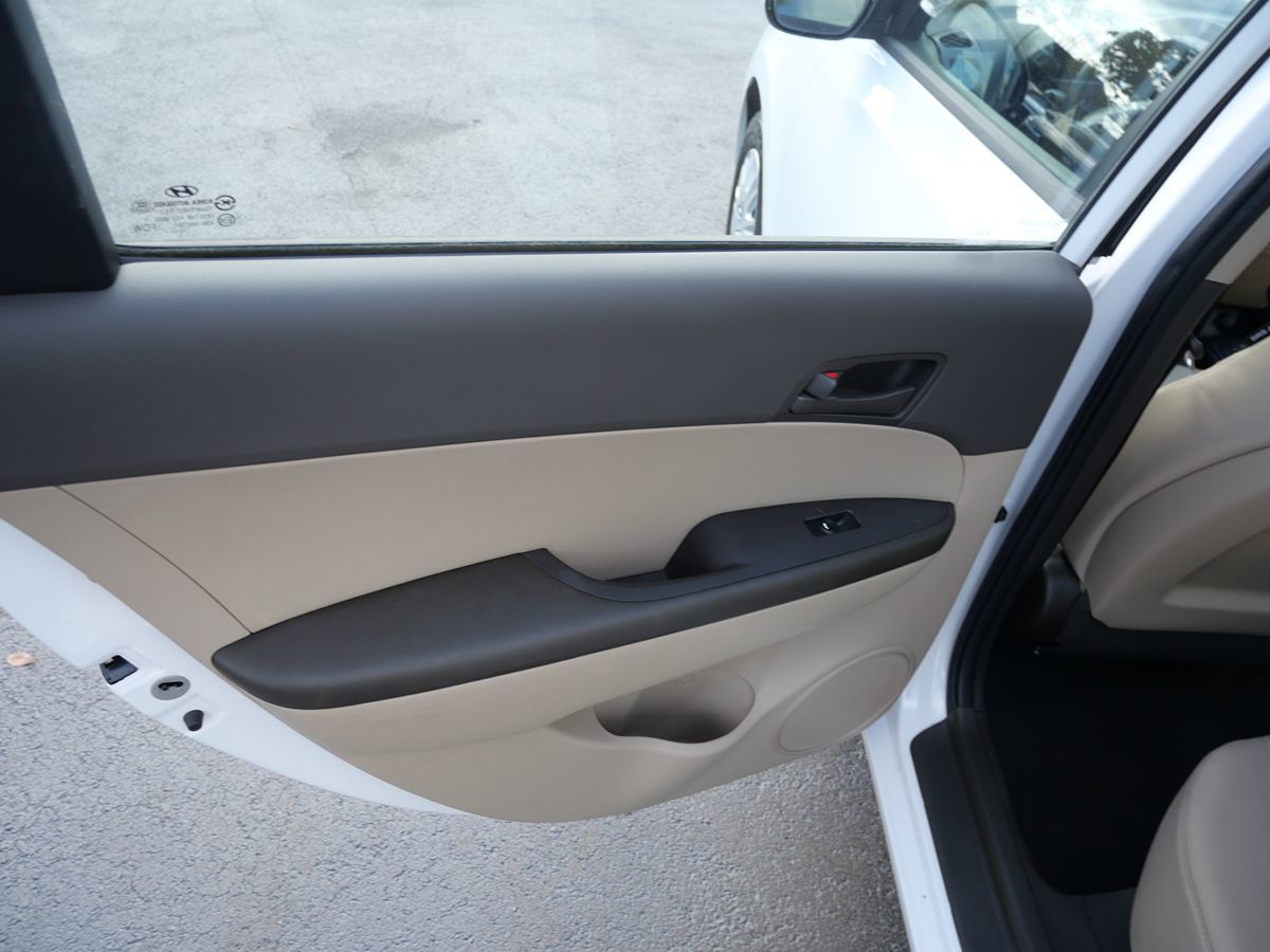 2012 Hyundai Elantra Touring GLS - Photo 17