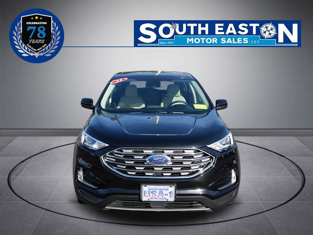 2021 Ford Edge SEL photo 3