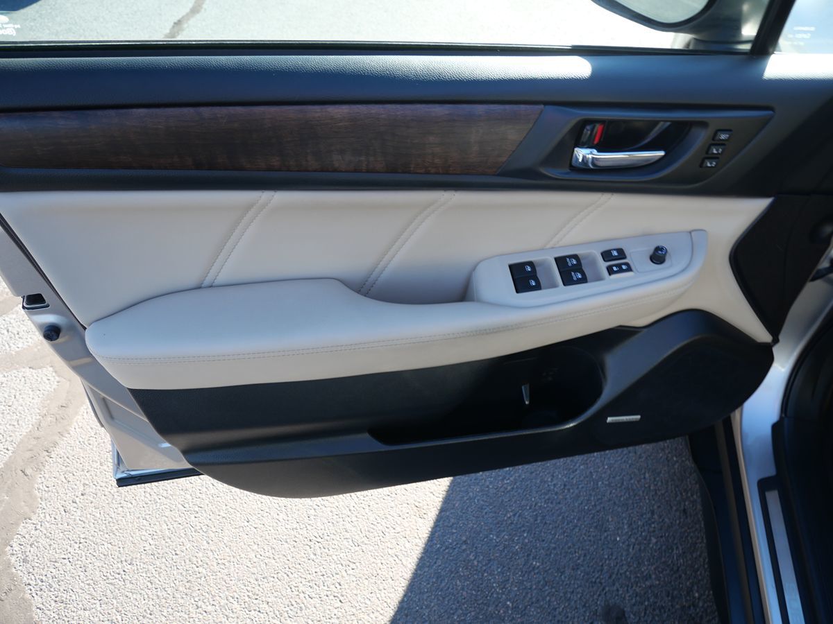 2019 Subaru Outback Limited - Photo 19