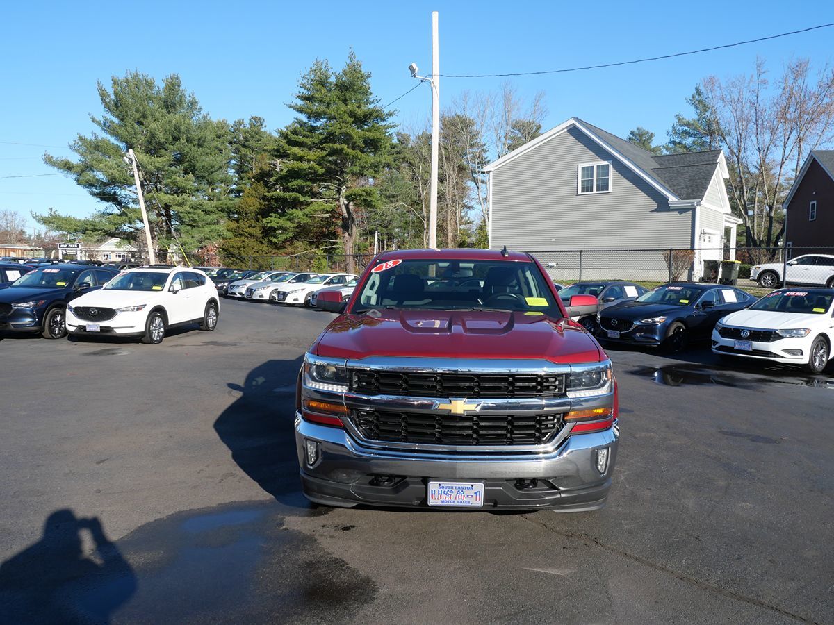 2018 Chevrolet Silverado 1500 LT photo 3