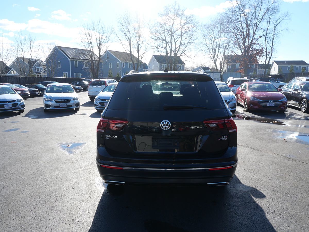 2018 Volkswagen Tiguan SE photo 4