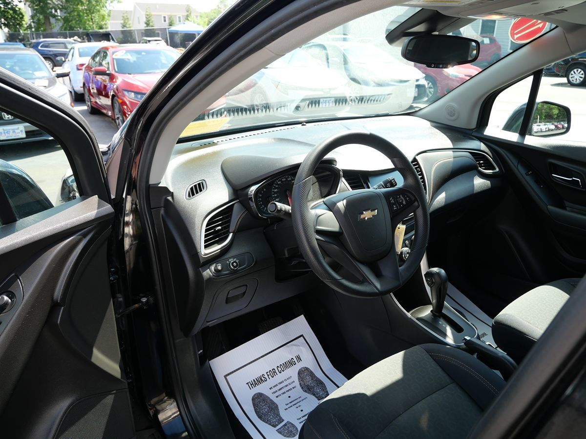 2017 Chevrolet Trax LS - Photo 9